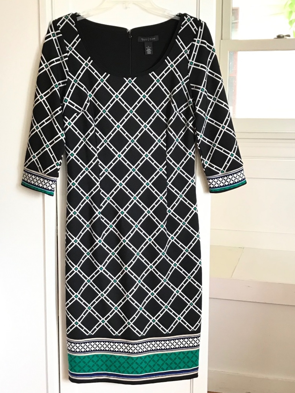 WHITE HOUSE BLACK MARKET Scuba Knit Sheath Dress Size 4